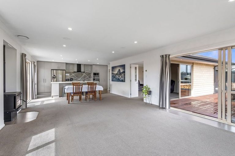 Photo of property in 111 Lowes Road, Rolleston, 7614