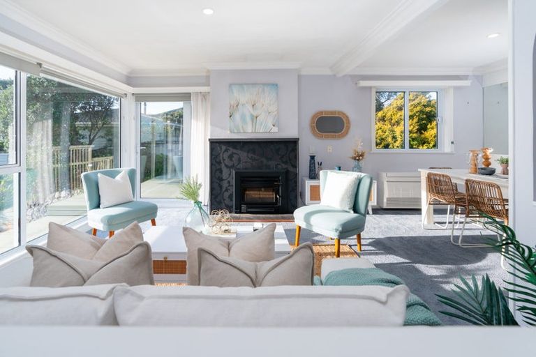 Photo of property in 77 The Parade, Paekakariki, 5034