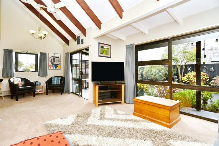 Photo of property in 46 Bishopsworth Street, Hillsborough, Christchurch, 8022