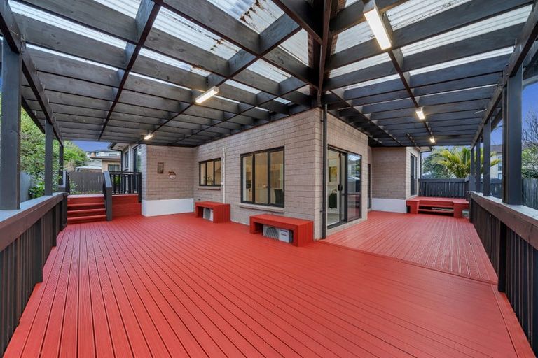 Photo of property in 29 Midhurst Avenue, Henderson, Auckland, 0612