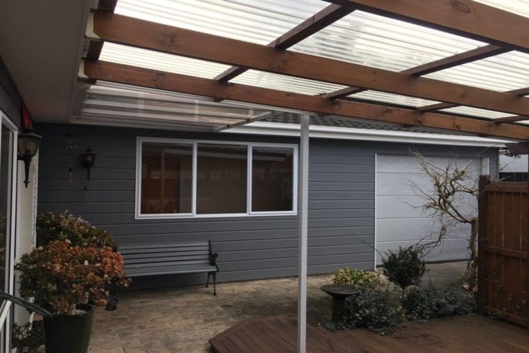 Photo of property in 2/71 Howe Street, Howick, Auckland, 2014