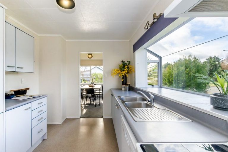 Photo of property in 30 The Avenue, Paraparaumu Beach, Paraparaumu, 5032