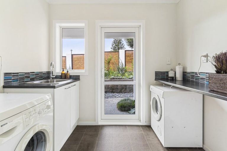 Photo of property in 7 Star Place, Cockle Bay, Auckland, 2014