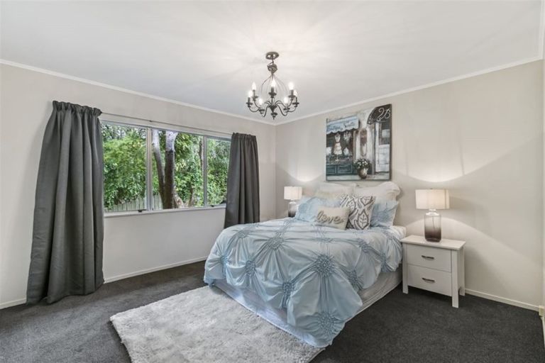 Photo of property in 123 Oreil Avenue, West Harbour, Auckland, 0618