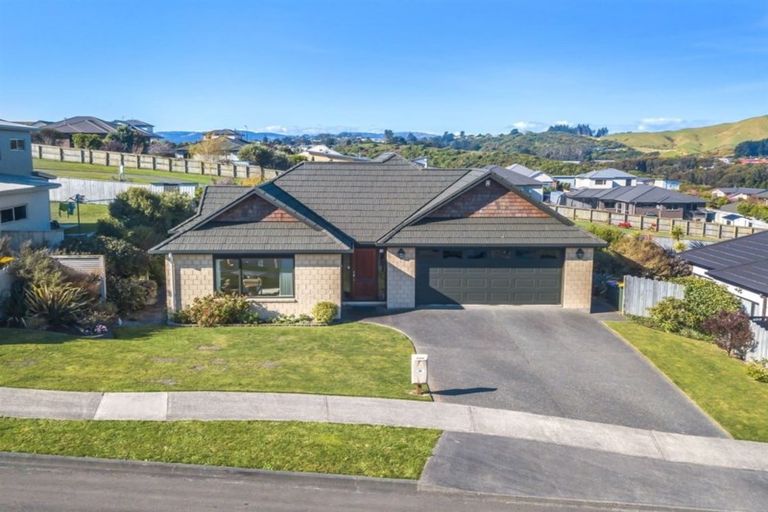 Photo of property in 29 Nelson Avenue, Aotea, Porirua, 5024