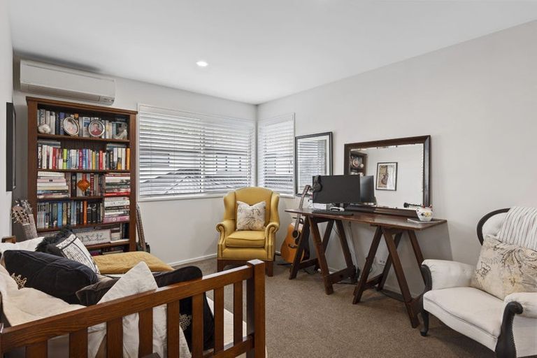 Photo of property in 152 Wairakei Road, Bryndwr, Christchurch, 8053