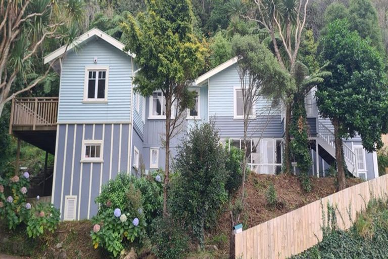 Photo of property in 261 Grounsell Crescent, Belmont, Lower Hutt, 5010