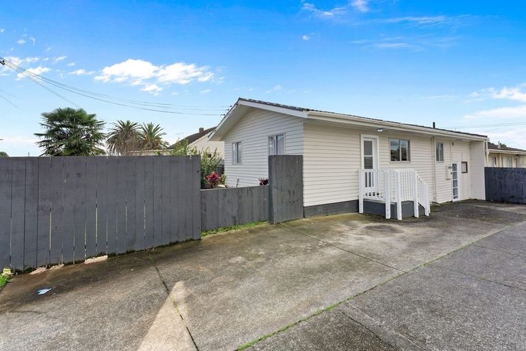 Photo of property in 1/16 Sandra Avenue, Otara, Auckland, 2023