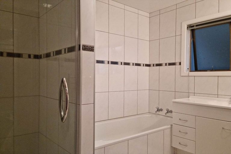 Photo of property in 72 Manu Crescent, Upper Vogeltown, New Plymouth, 4310