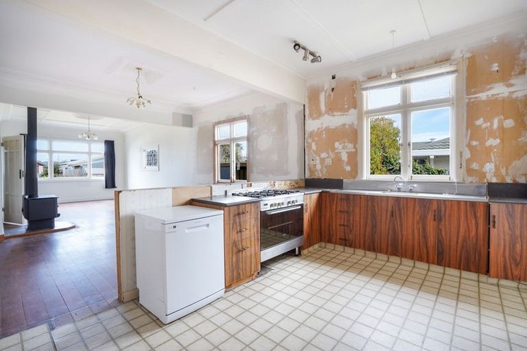 Photo of property in 82 Fairs Road, Milson, Palmerston North, 4414