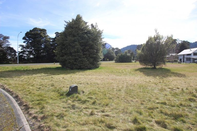 Photo of property in 1 Snowberry Lane, Ohakune, 4625