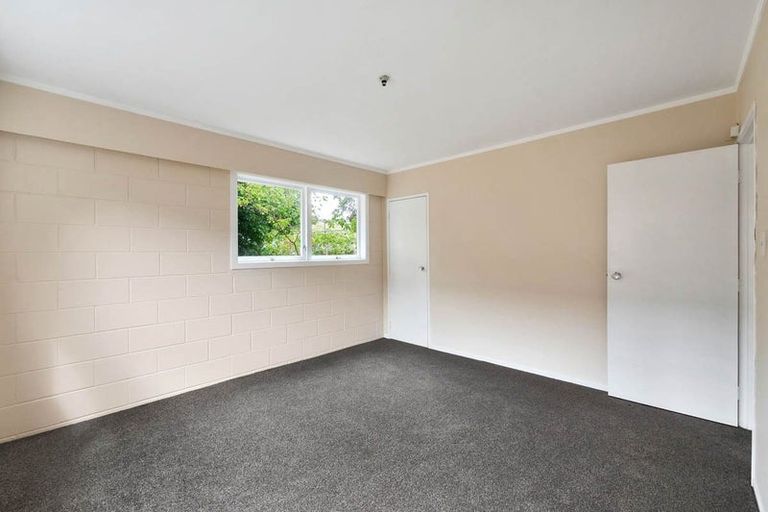 Photo of property in 25 Poinsettia Place, Henderson, Auckland, 0610