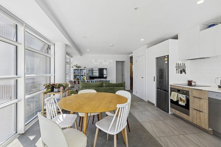 Photo of property in Pinnacle Apartments, E706/160 Victoria Street, Te Aro, Wellington, 6011