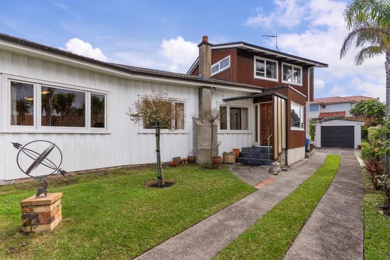 Photo of property in 59 Killarney Avenue, Torbay, Auckland, 0630