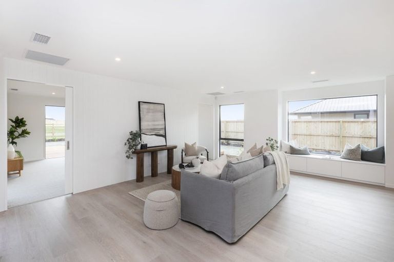 Photo of property in 90 Ridgeland Way, West Melton, 7618