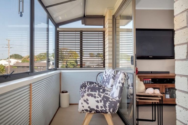 Photo of property in 2/33 Golf Road, Mount Maunganui, 3116