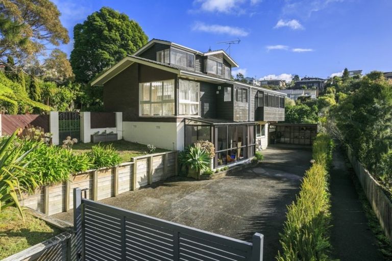 Photo of property in 43 Wyoming Avenue, Murrays Bay, Auckland, 0630