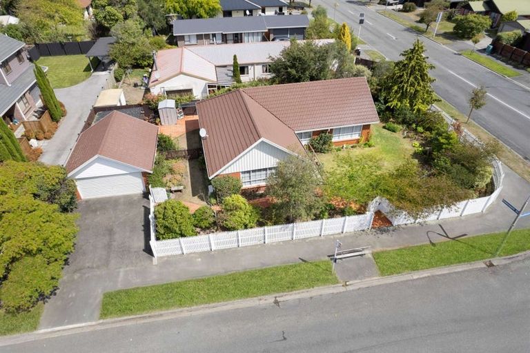 Photo of property in 248 Queenspark Drive, Parklands, Christchurch, 8083