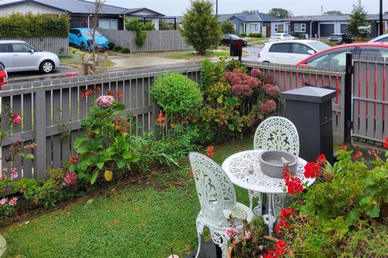 Photo of property in 37 Harore Road, Takanini, 2112
