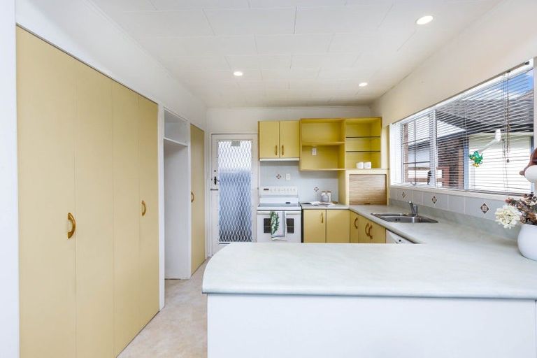 Photo of property in 41c Ludlam Crescent, Woburn, Lower Hutt, 5010