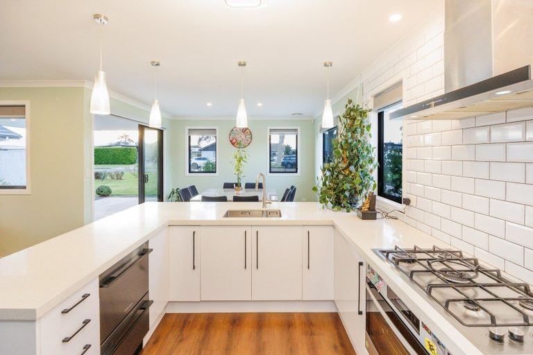 Photo of property in 7 Grand Oaks Drive, Awapuni, Palmerston North, 4412