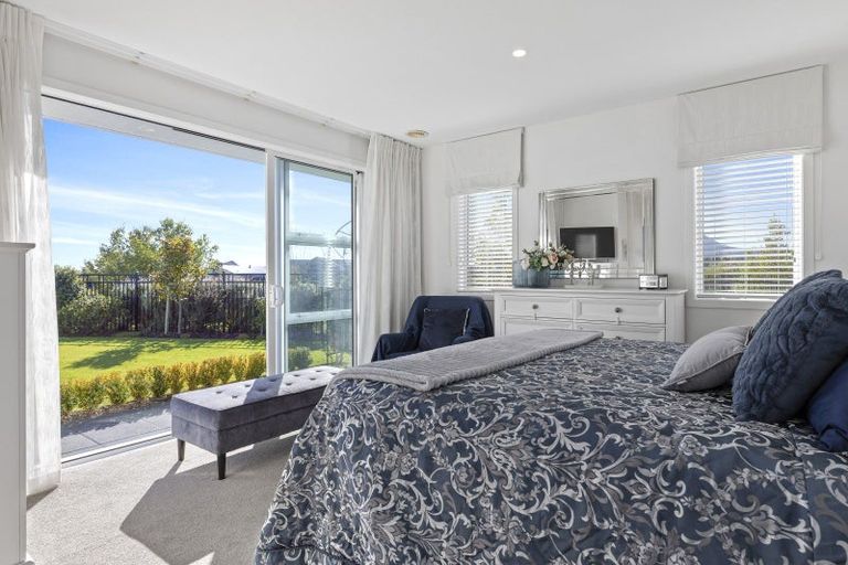 Photo of property in 13 Tuhua Close, Wharewaka, Taupo, 3330