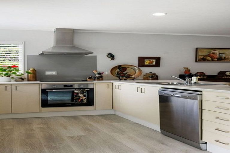 Photo of property in 57 Browning Street, Leamington, Cambridge, 3432