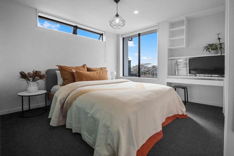 Photo of property in 22b Strowan Road, Strowan, Christchurch, 8052