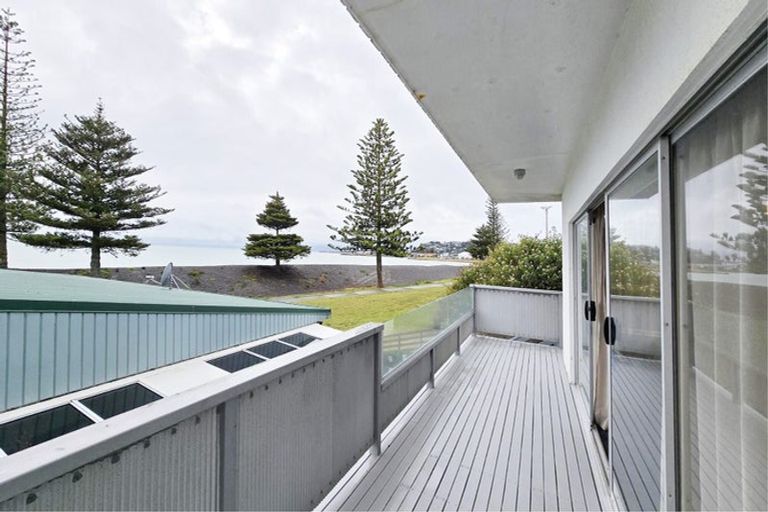 Photo of property in 9a Charles Street, Westshore, Napier, 4110