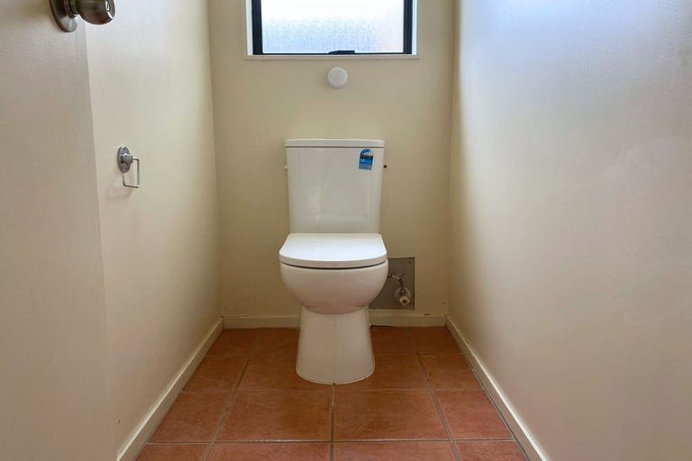 Photo of property in 27 Kona Crescent, Henderson, Auckland, 0610