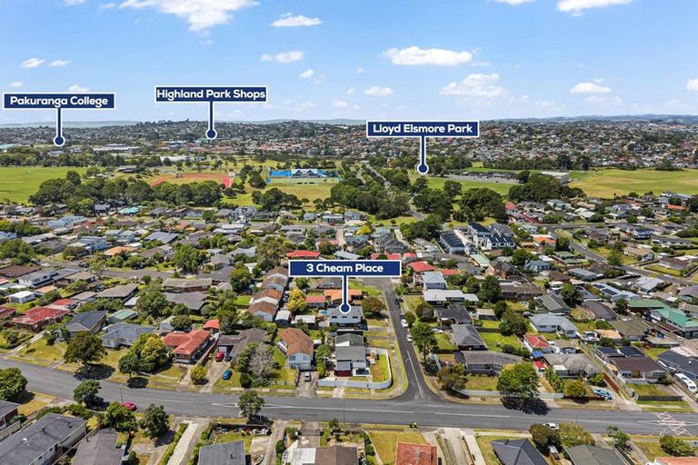 Photo of property in 3 Cheam Place, Pakuranga Heights, Auckland, 2010