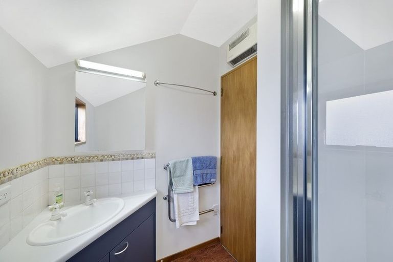 Photo of property in 11d Rudleigh Avenue, Upper Riccarton, Christchurch, 8041