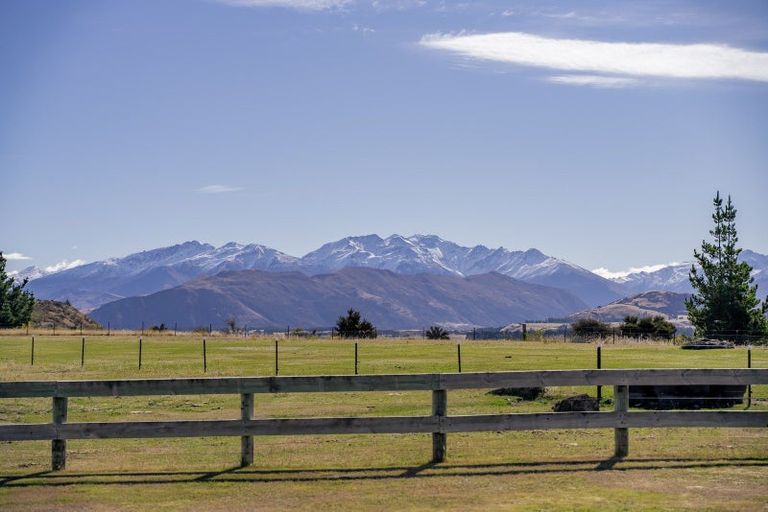 Photo of property in 182 Stevenson Road, Wanaka, 9382