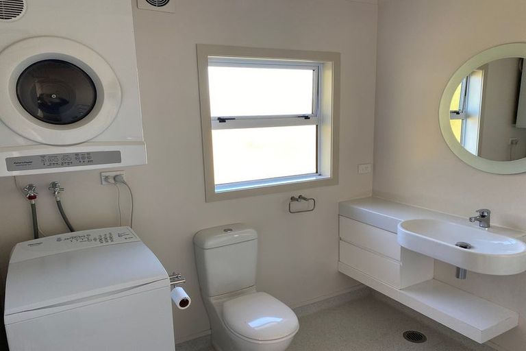 Photo of property in 9 Bedford Street, Northland, Wellington, 6012