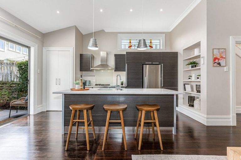 Photo of property in 160 Daniell Street, Newtown, Wellington, 6021