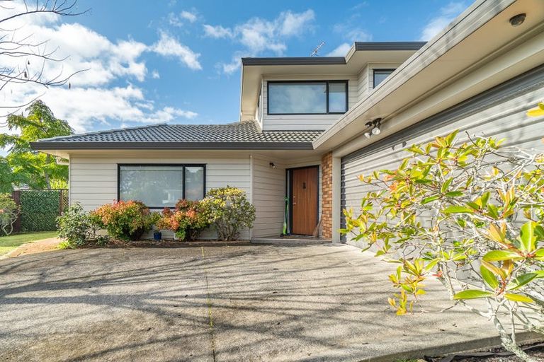 Photo of property in 1/8 Mandica Place, Sunnynook, Auckland, 0632