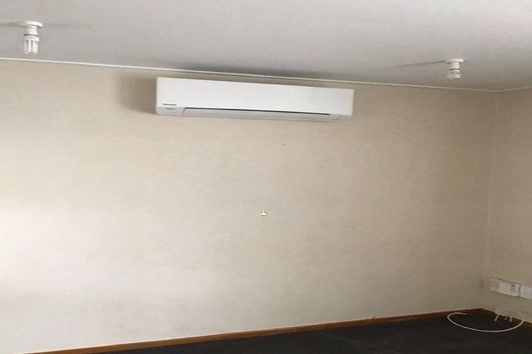 Photo of property in 6 Azalea Place, Waiuku, 2123