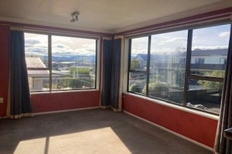 Photo of property in 2 Leith Street, Kinmont Park, Mosgiel, 9024