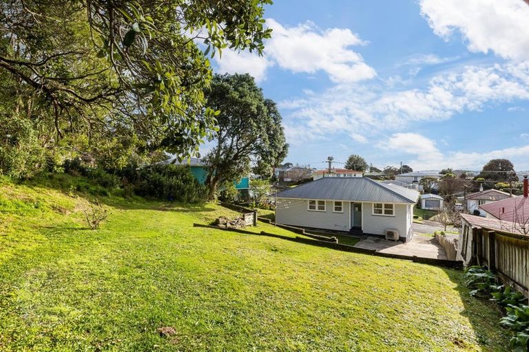 Photo of property in 146 Sievers Grove, Cannons Creek, Porirua, 5024