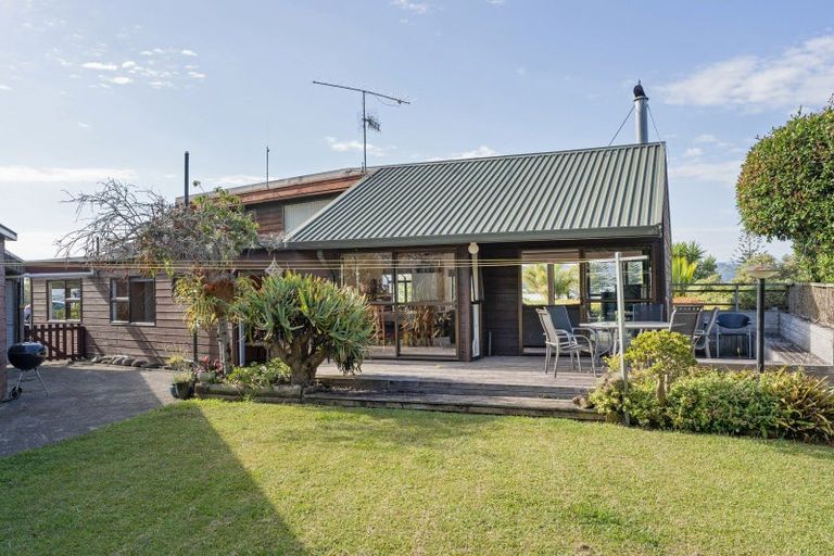 Photo of property in 28 Centennial Drive, Whitianga, 3510