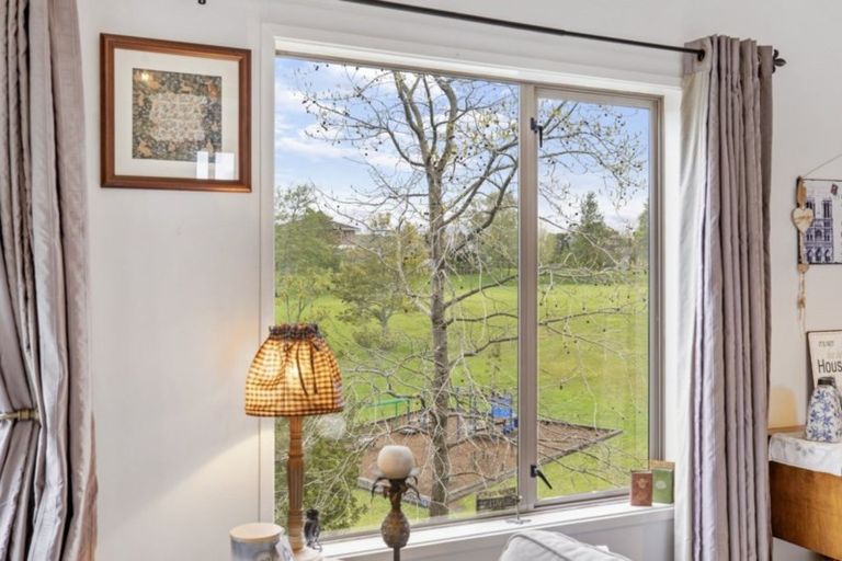 Photo of property in 6 Portland Street, Welcome Bay, Tauranga, 3112