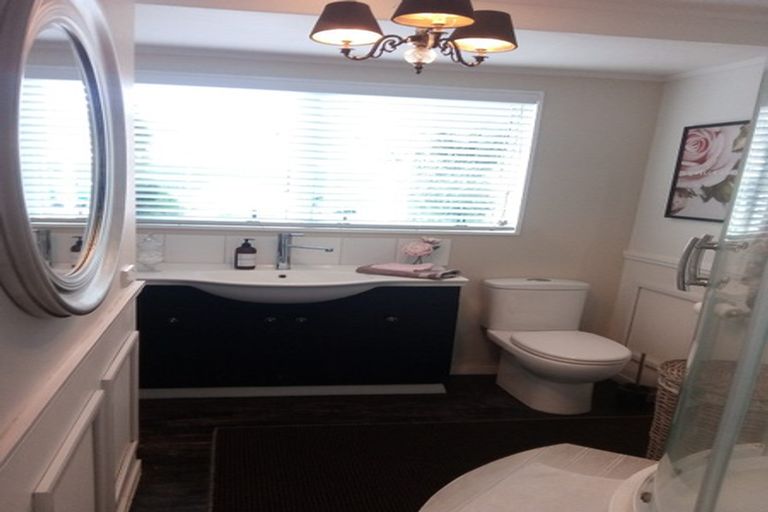 Photo of property in 98 Rimu Road, Raumati Beach, Paraparaumu, 5032