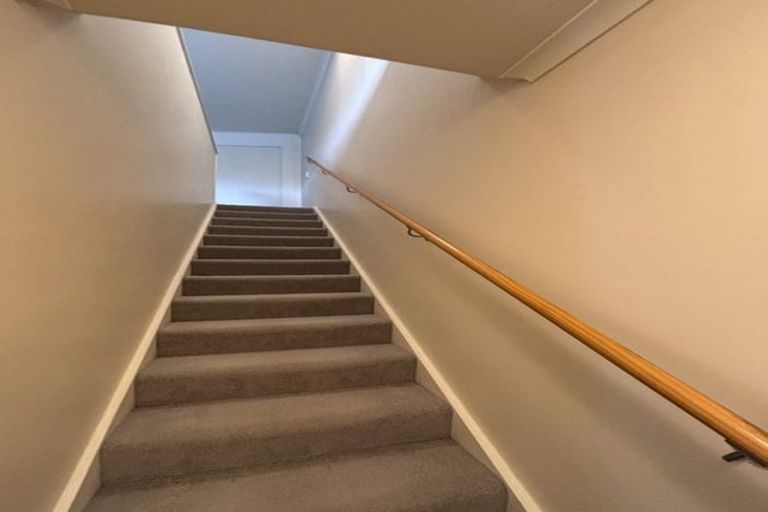 Photo of property in 83g Hill Street, Thorndon, Wellington, 6011