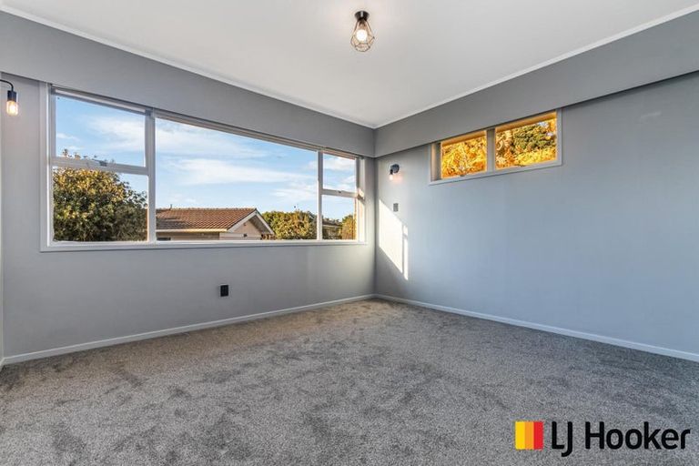 Photo of property in 4 Polandson Place, Opaheke, Papakura, 2113