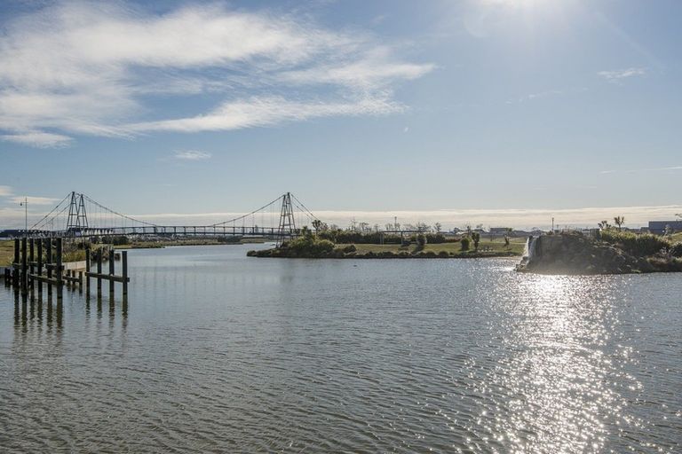 Photo of property in 9 Pahua Street, Pegasus, 7612