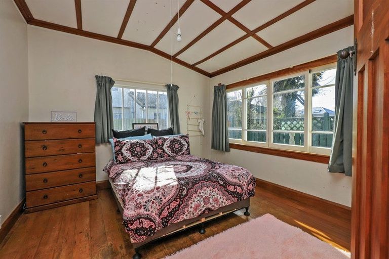 Photo of property in 2/707 Queen Street East, Parkvale, Hastings, 4122