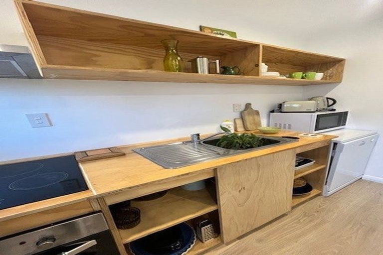 Photo of property in 16 Corlett Road, Plimmerton, Porirua, 5026