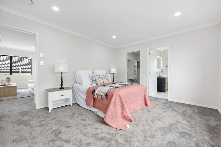 Photo of property in 4 Glann Lane, Flat Bush, Auckland, 2019