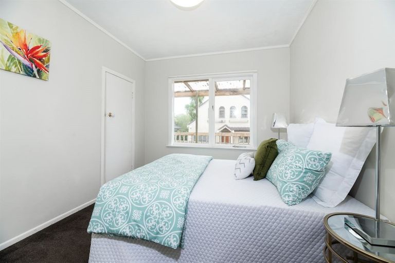 Photo of property in 1/38 Elliott Avenue, Bayview, Auckland, 0629