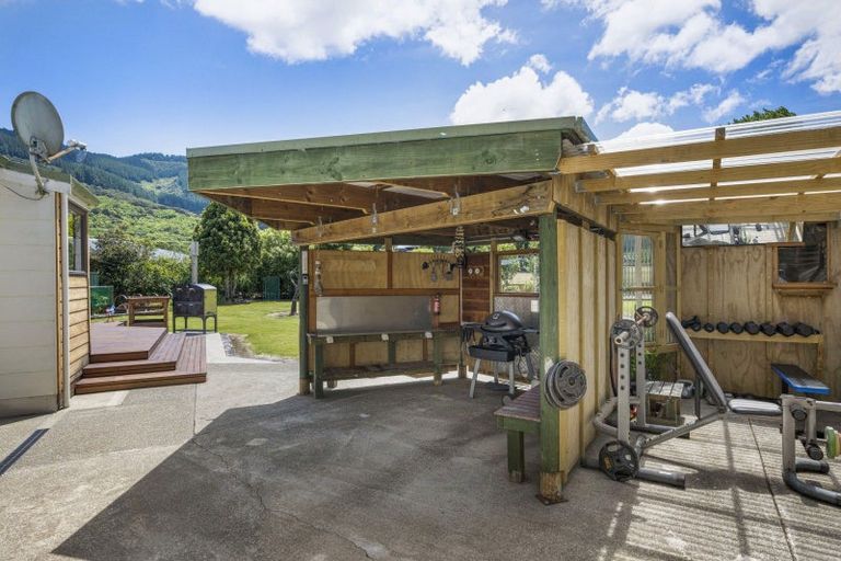 Photo of property in 6b Lady Cobham Grove, Anakiwa, Picton, 7281